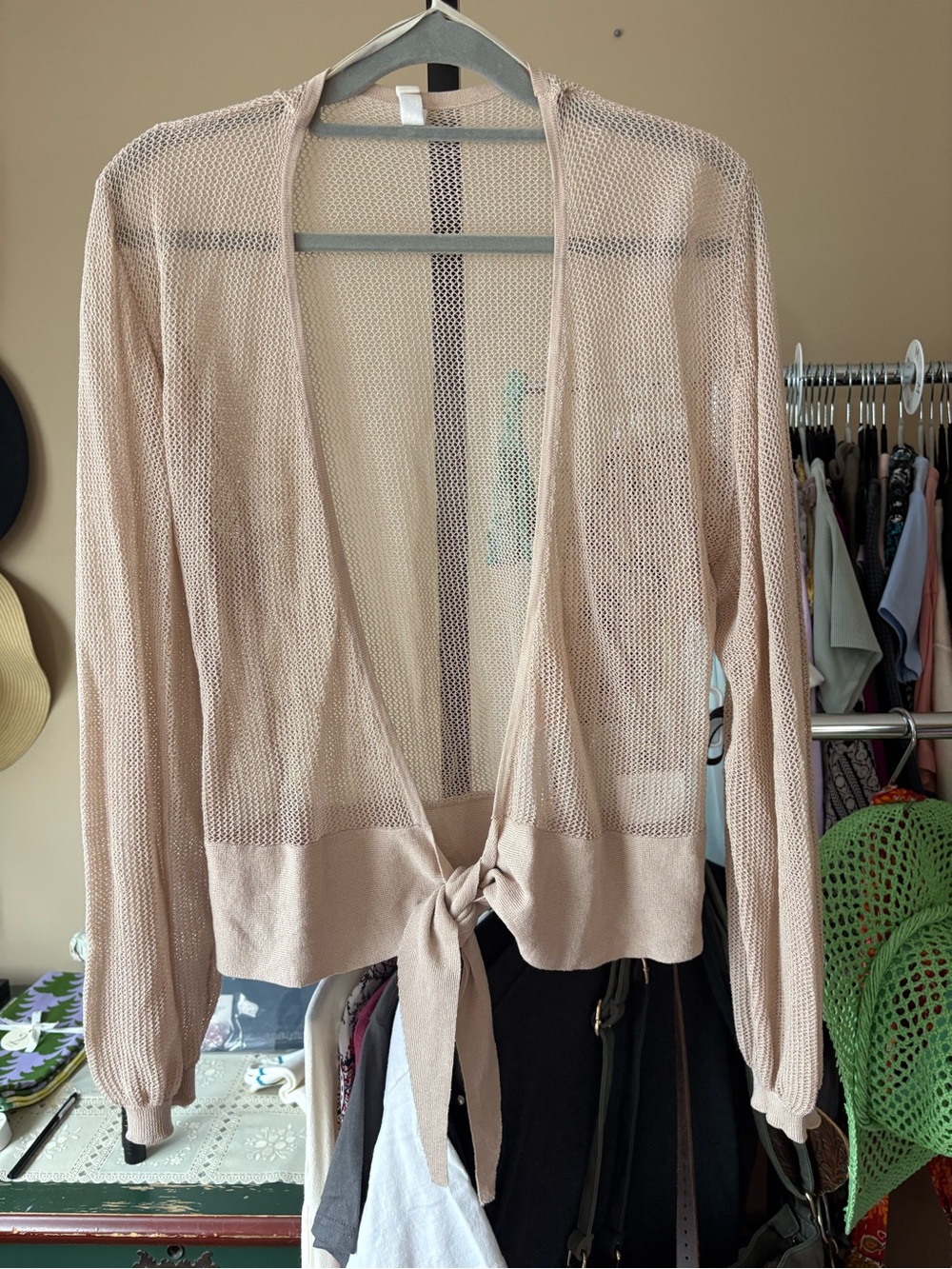 Wishlist- Beige- Cropped- Mesh Long Sleeve- Tie-Front- Cardigan- Size M.